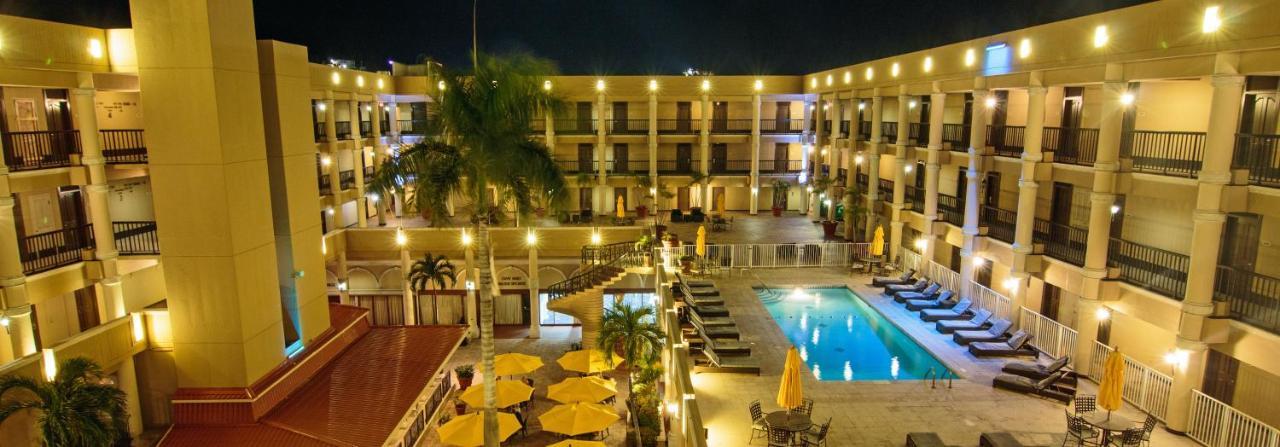Windward Passage Hotel Шарлотта-Амалия Экстерьер фото